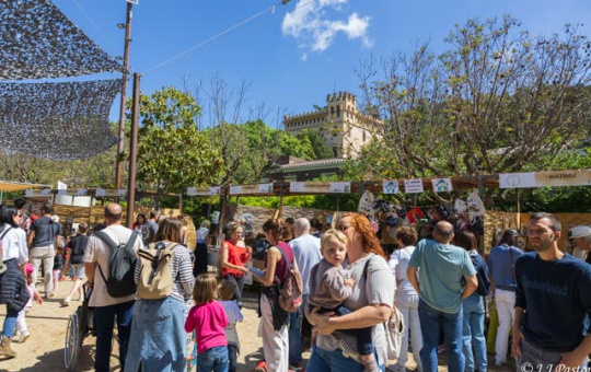 El Maridatge dels Sentits 2026 omple Teià de cultura, gastronomia i etnobotànica amb una gran afluència de públic