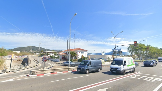 Alella, El Masnou i Teià reclamen un bus sanitari i accessos directes a l&#039;autopista C-32